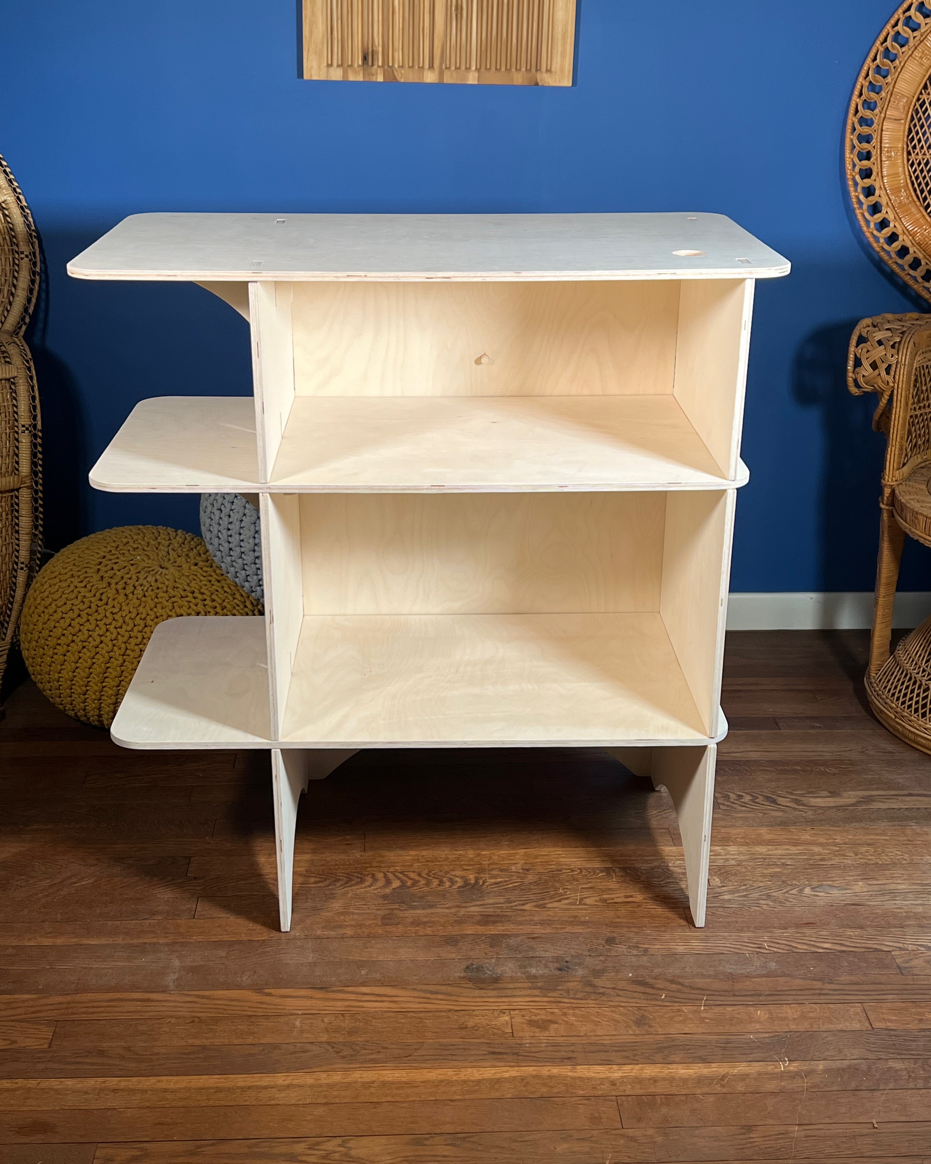Collapsible Wooden Vendor Kiosk – Baltic Birch Craft Fair Display with Side & Back Shelves – Portable Checkout Stand for Markets And Pop-Ups