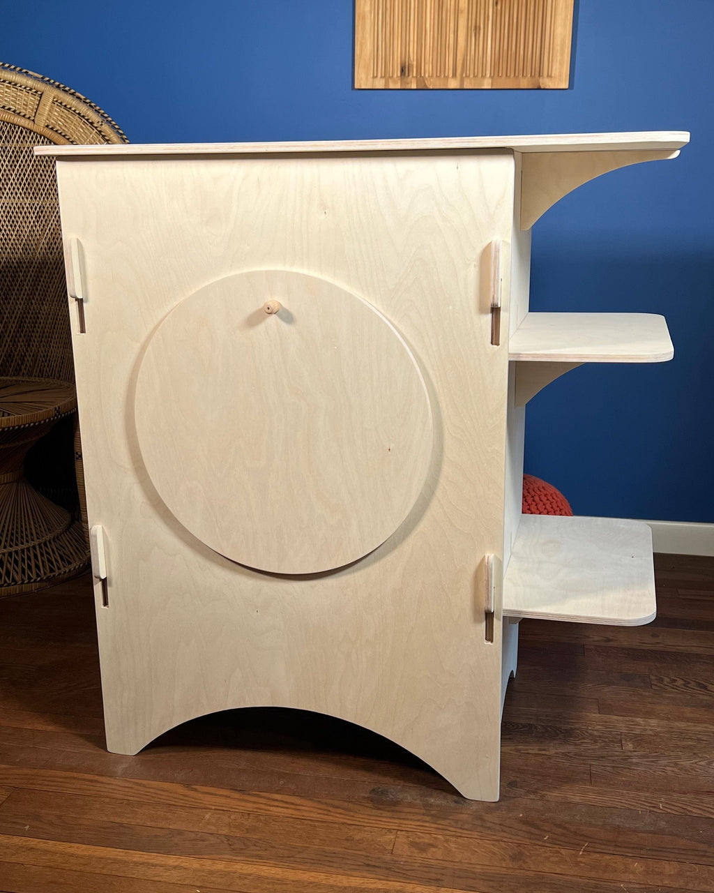 Collapsible Wooden Vendor Kiosk – Baltic Birch Craft Fair Display with Side & Back Shelves – Portable Checkout Stand for Markets And Pop-Ups