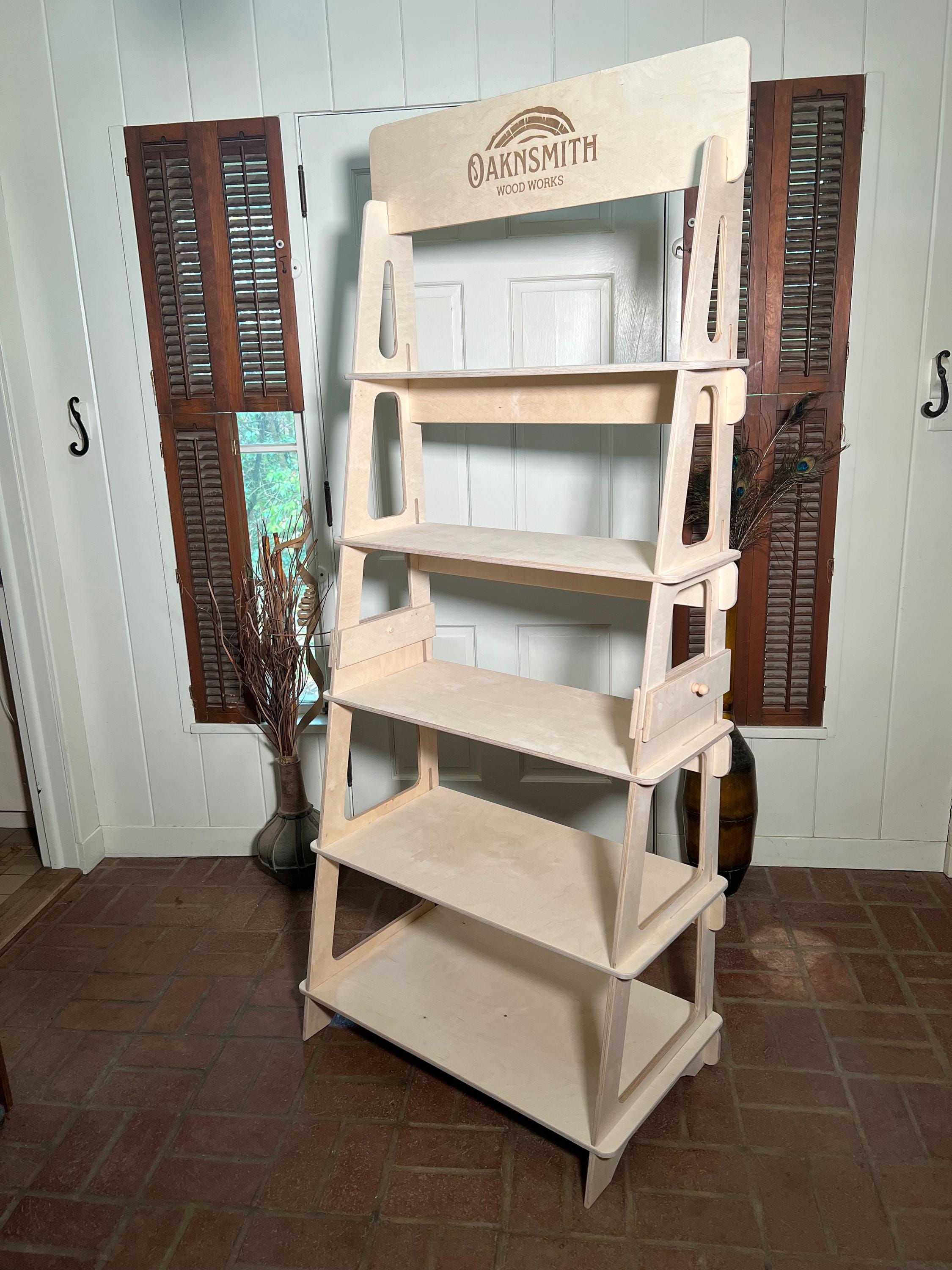 Pinnacle Display Shelf